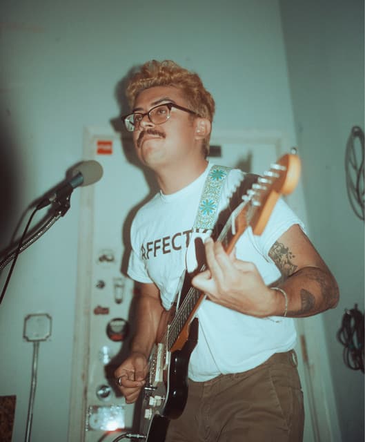 Ari Lindo