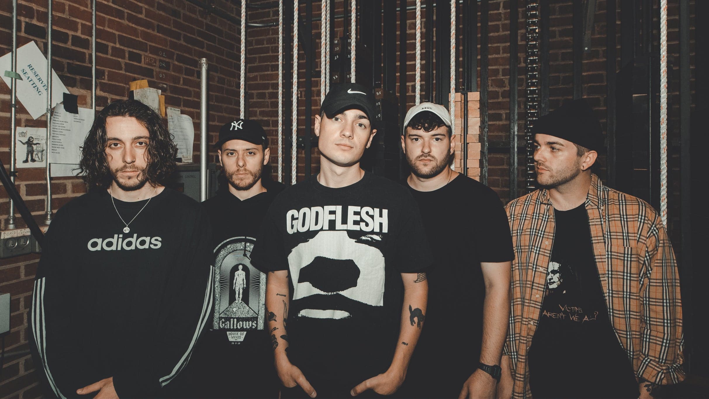 Boston Manor, Spaced