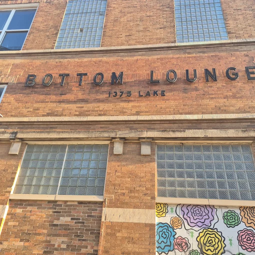 Bottom Lounge